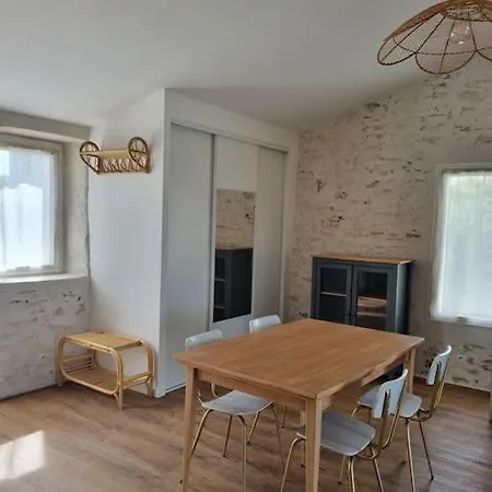 O Pressoir Dom wakacyjny Le Pellerin